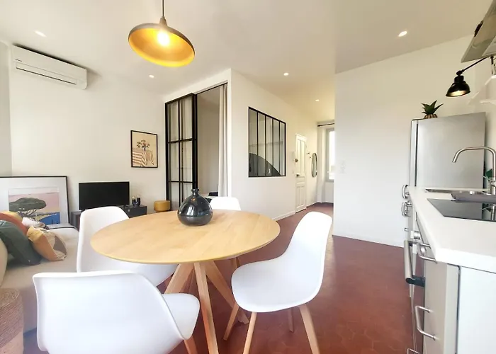 L'isnard 2 - T2 Climatise Dans Le Vieil Apartman