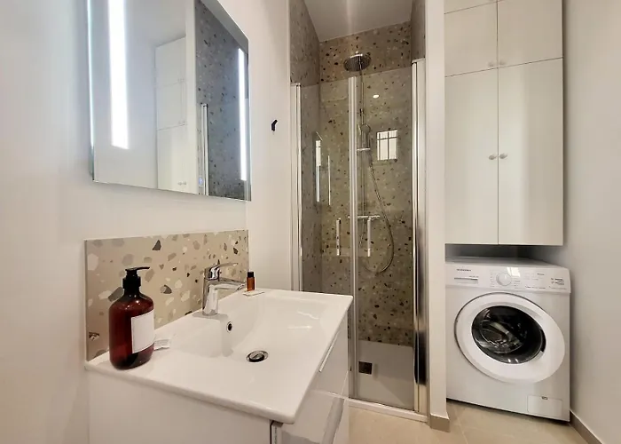 L'isnard 2 - T2 Climatise Dans Le Vieil Apartment *